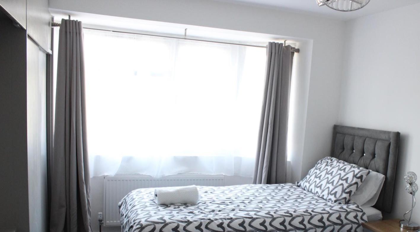 Exquisite&Modern 2 bed Maisonette Harmondsworth Extérieur photo